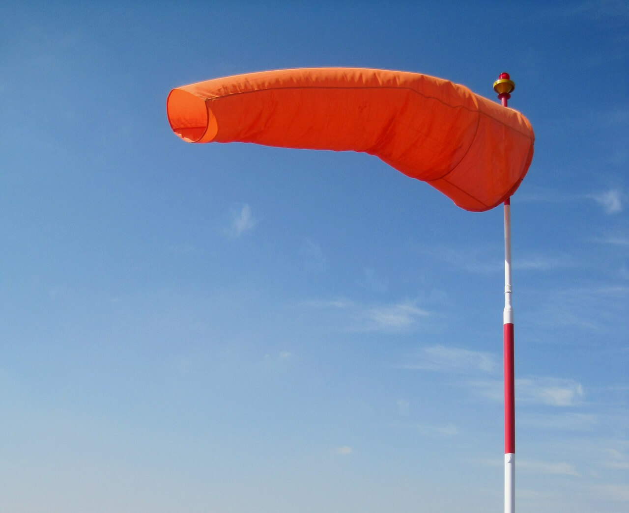 airport-windsock-101-everything-you-need-to-know