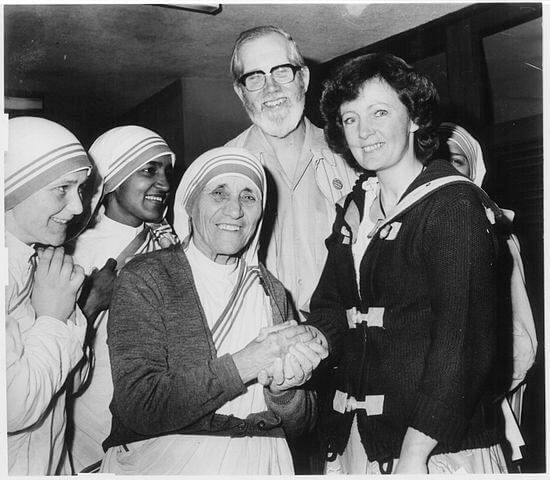 Kay Kelly of Everton, Liverpool, with her old friend Mother Teresa of Calcutta on Lime Street Station in 1980.
