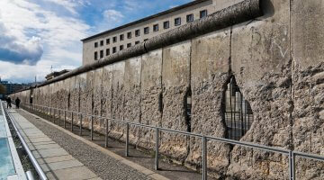 10 Facts Berlin Wall
