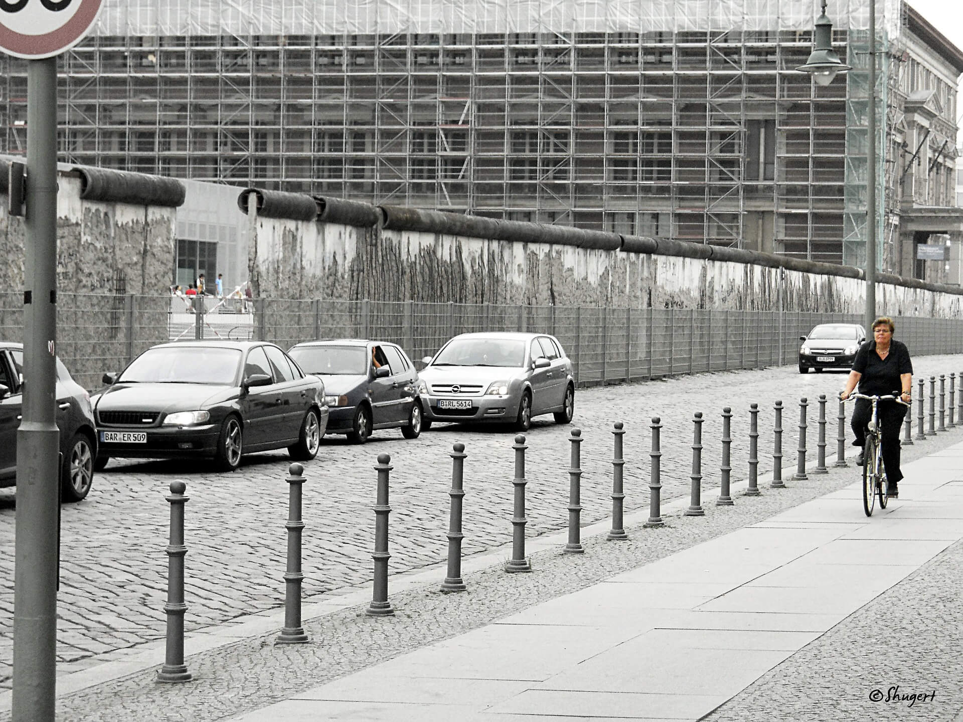 Berlin Wall with a Bicycle