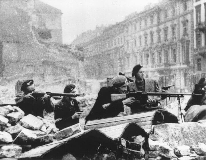 Warsaw Uprising by Tomaszewski Mazowiecka