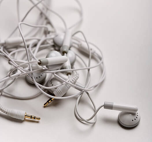 Tangled earbuds are so frustrating!